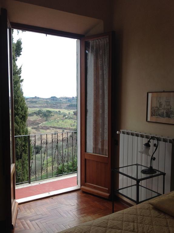 La Romita Ospitalita Rurale Familiare Villa Montisi Bilik gambar