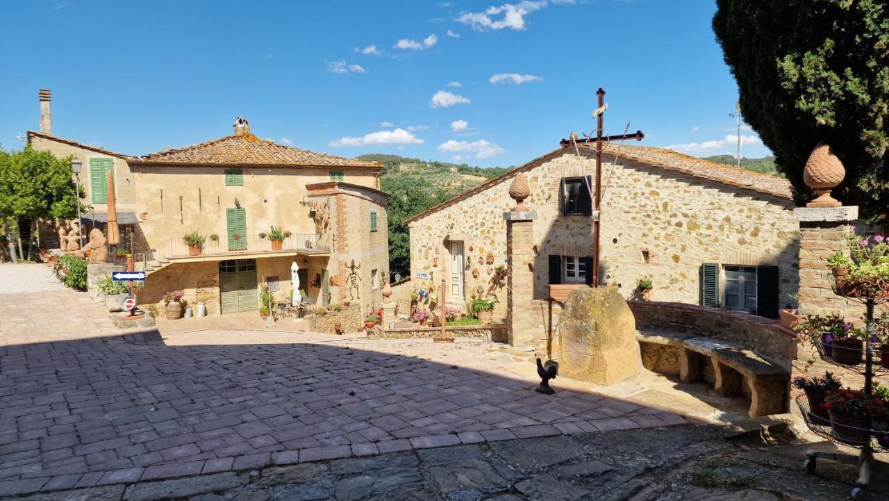 La Romita Ospitalita Rurale Familiare Villa Montisi Luaran gambar