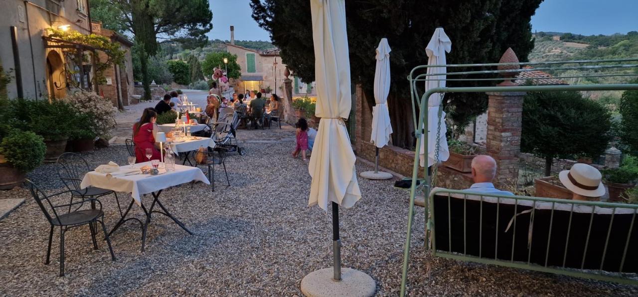 La Romita Ospitalita Rurale Familiare Villa Montisi Luaran gambar