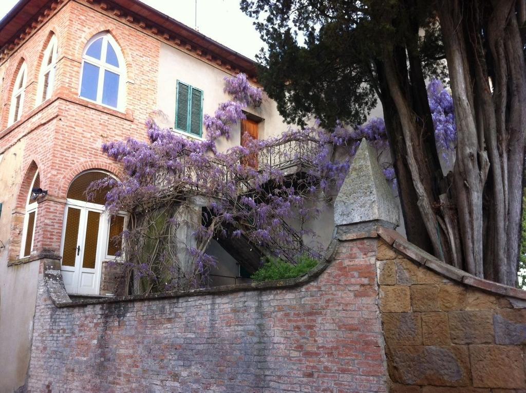 La Romita Ospitalita Rurale Familiare Villa Montisi Luaran gambar
