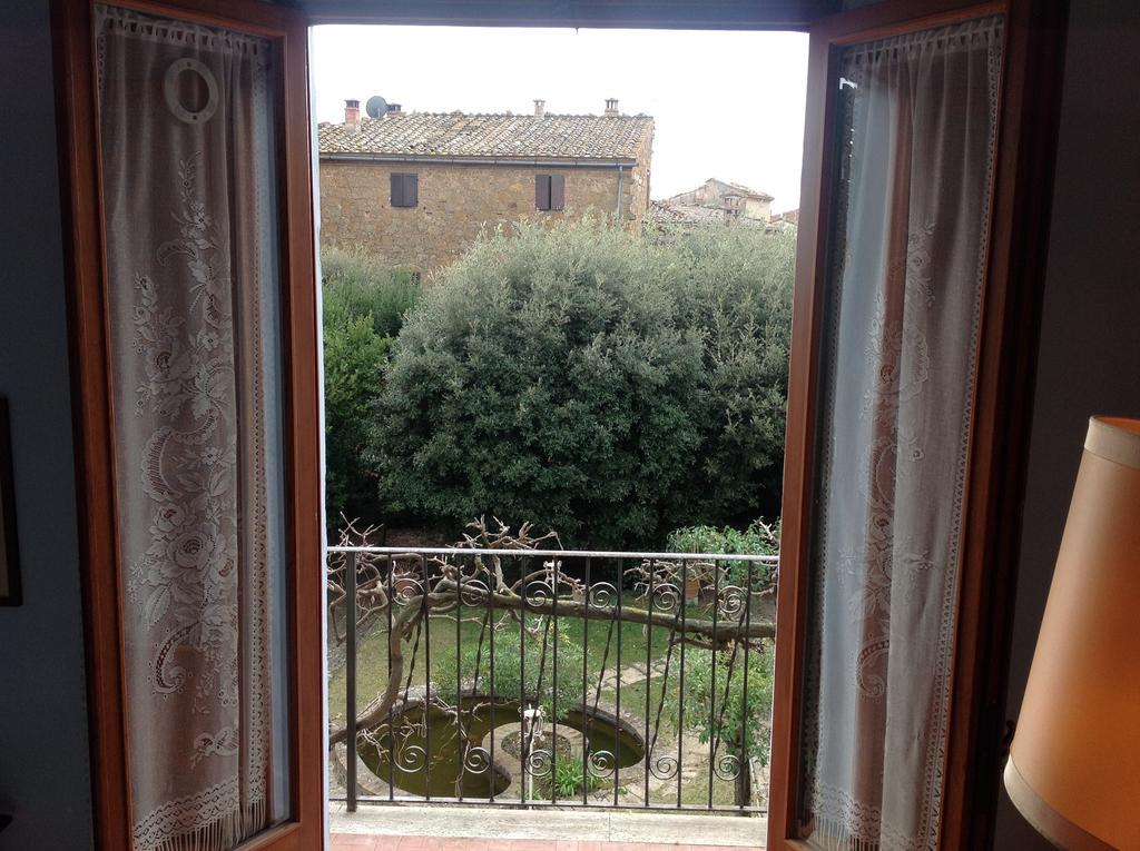 La Romita Ospitalita Rurale Familiare Villa Montisi Bilik gambar