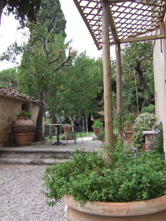 La Romita Ospitalita Rurale Familiare Villa Montisi Luaran gambar