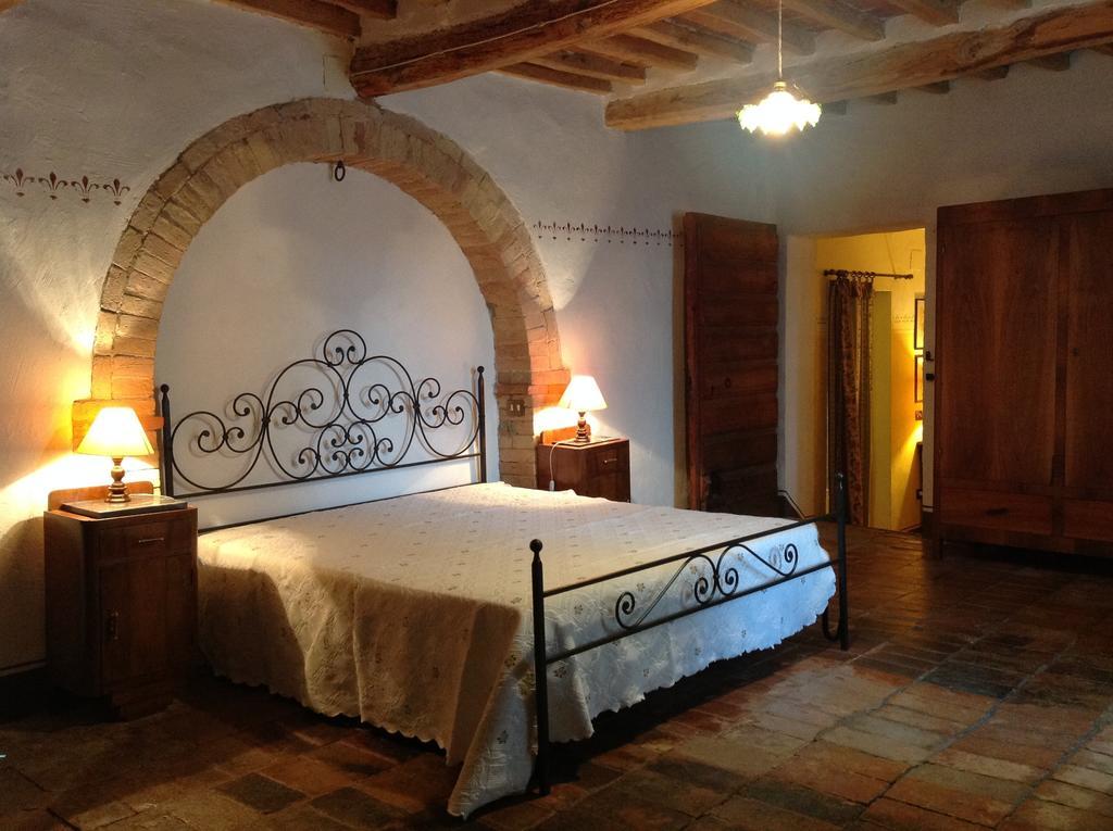 La Romita Ospitalita Rurale Familiare Villa Montisi Bilik gambar