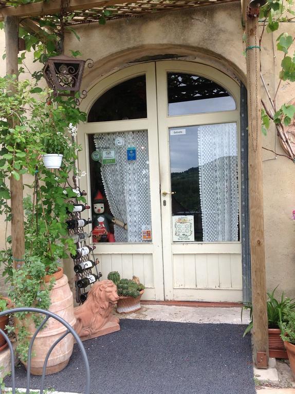 La Romita Ospitalita Rurale Familiare Villa Montisi Luaran gambar