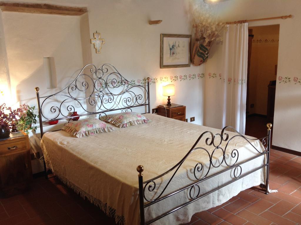 La Romita Ospitalita Rurale Familiare Villa Montisi Bilik gambar