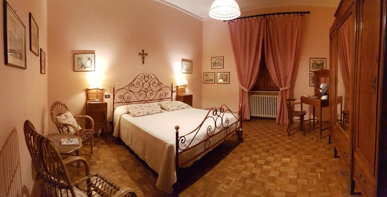 La Romita Ospitalita Rurale Familiare Villa Montisi Luaran gambar